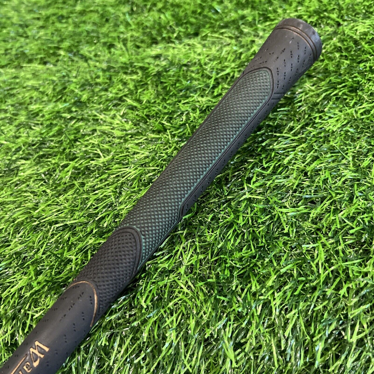 WARRIOR CUSTOM GOLF 23 DEGREE 4 HYBRID - FIRM FLEX GRAPHITE SHAFT - (H135)