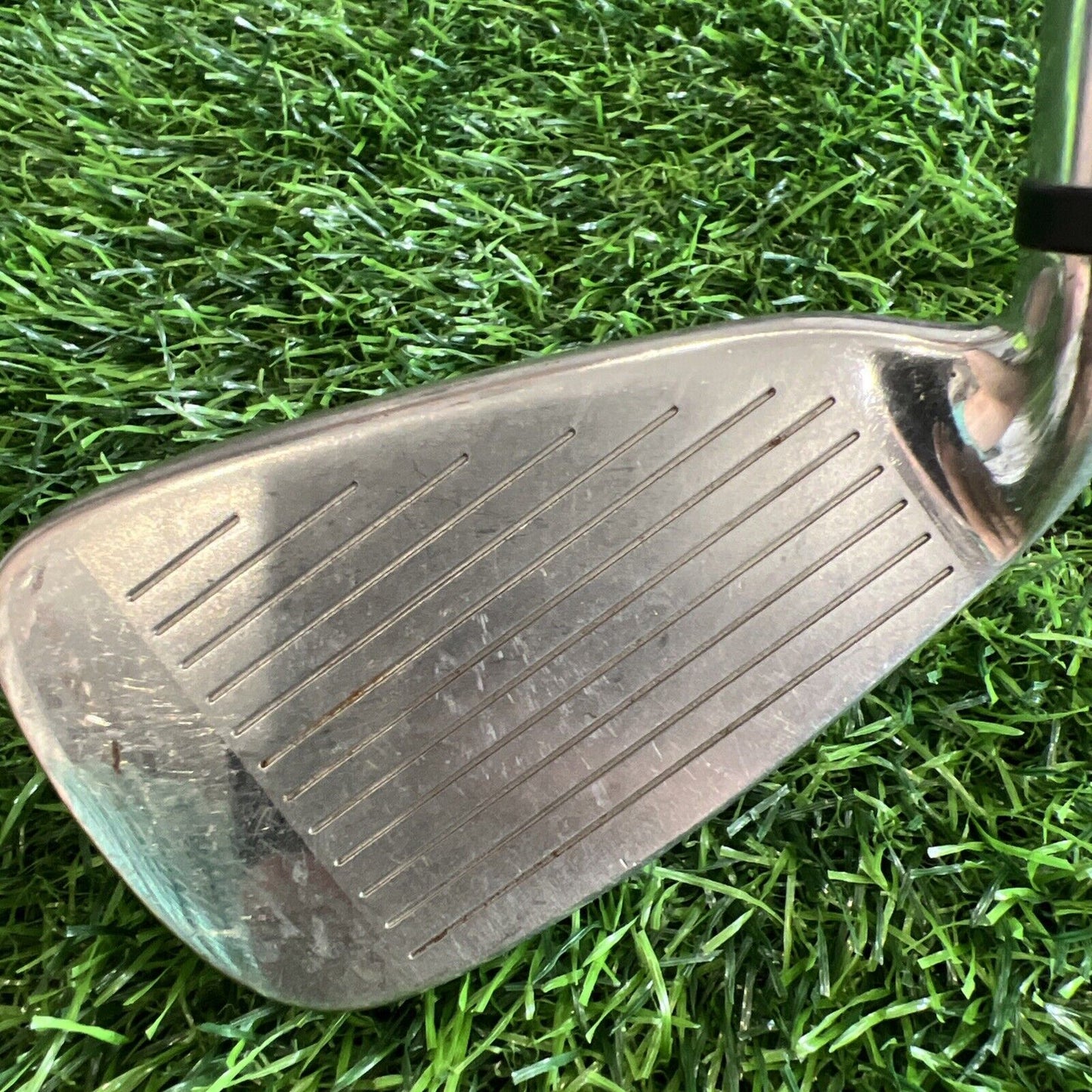 Wilson Deep Red RH 3 Iron Steel Fat Shaft Fluid Feel R Flex 40”