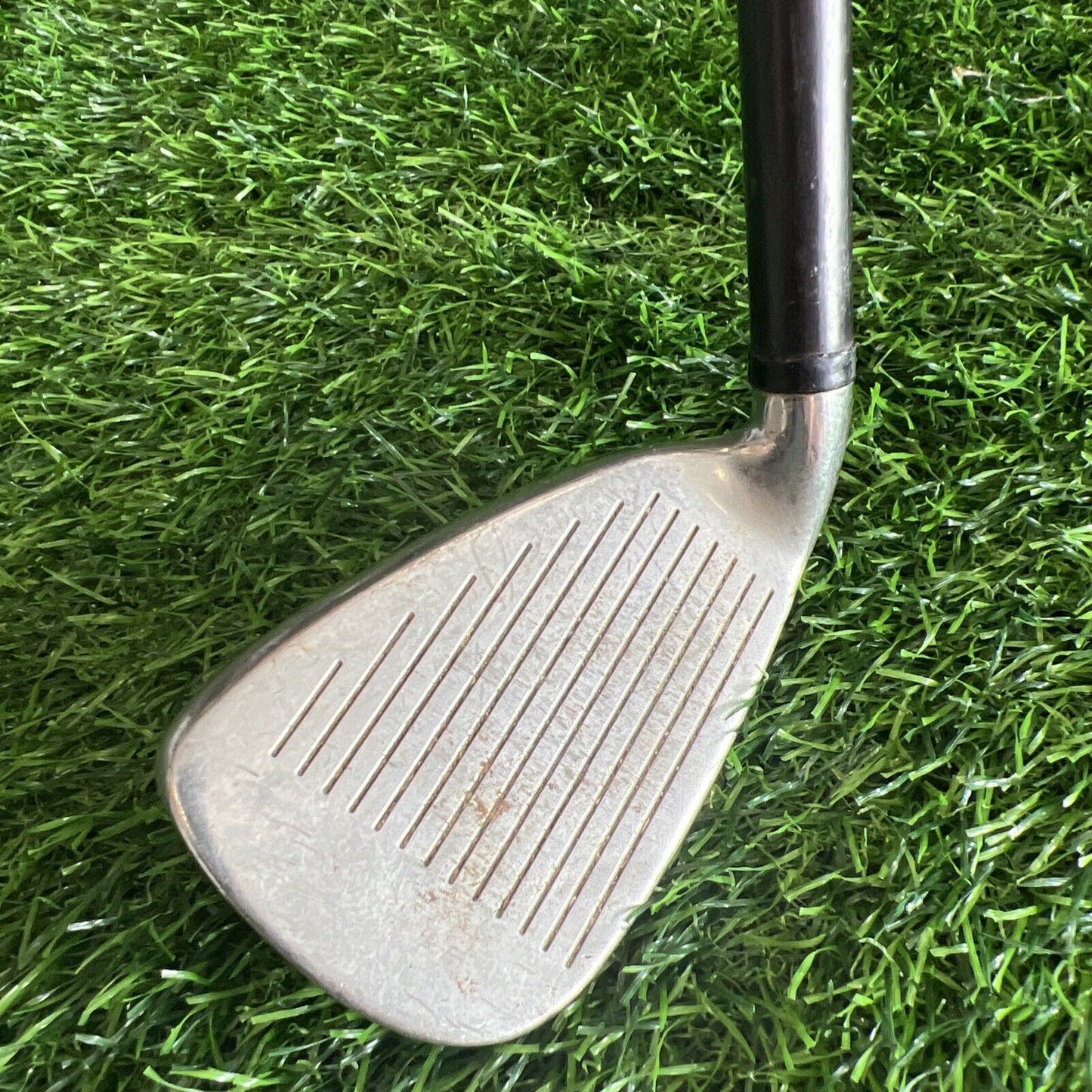 Wilson Deep Red 8 Iron Regular Flex FatShaft RH Tri-ply Regular Fluid Feel -i161
