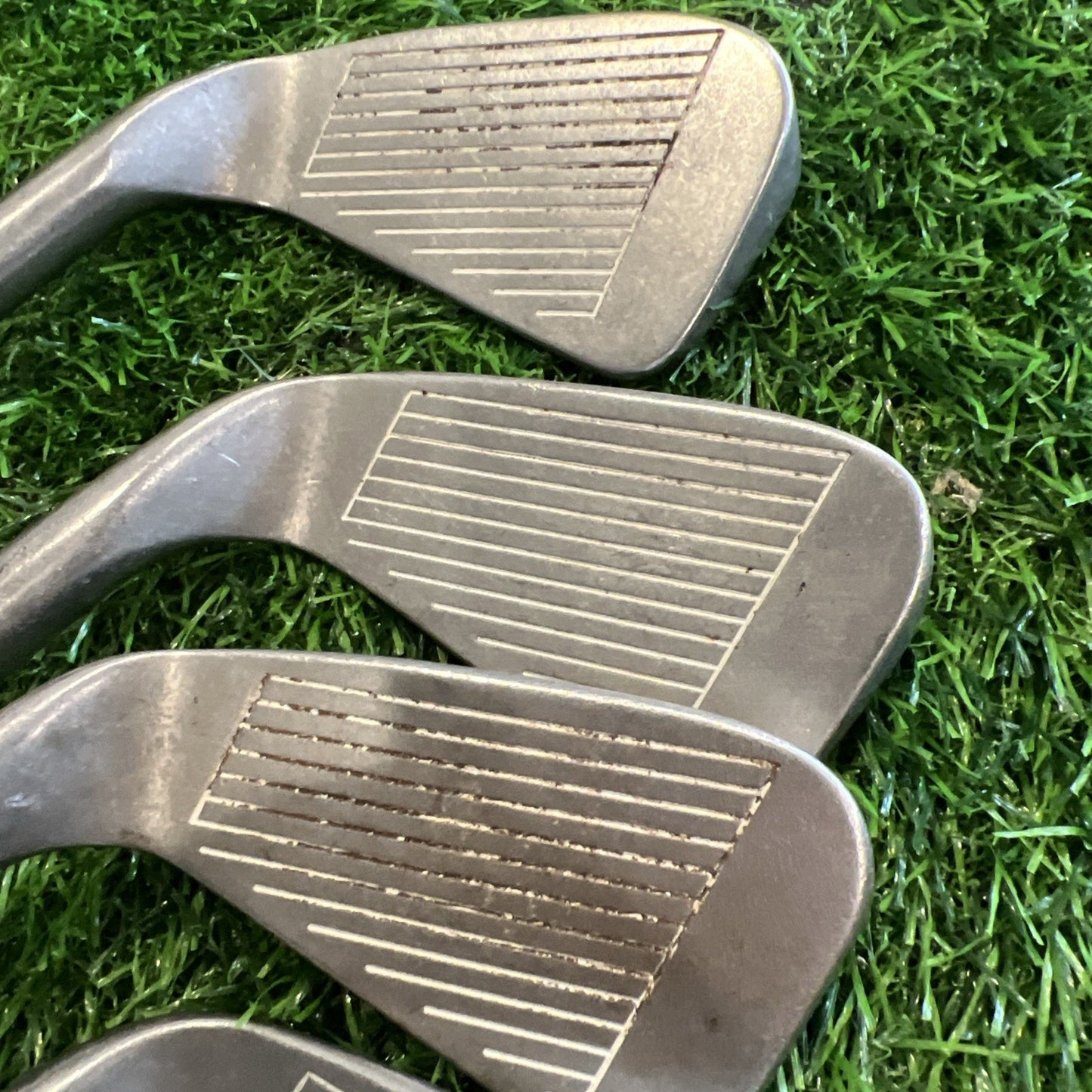 Arnold Palmer THE AXIOM IronSet 3-PW RH Steel Regular Flex Clubs