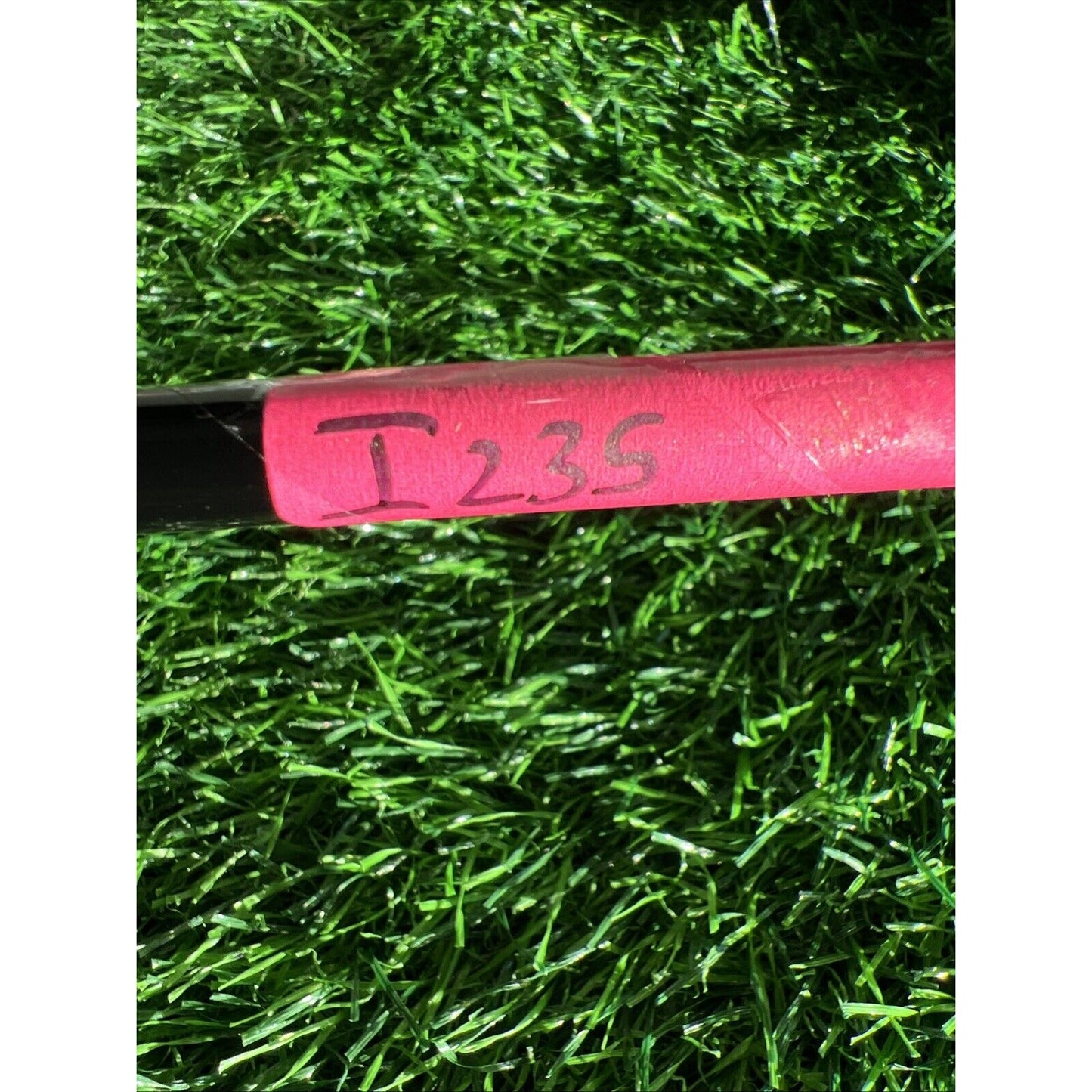 Wedgewood Silver IR Series - 7 Iron Regular Flex Minty Condition W/ Cover (i235)