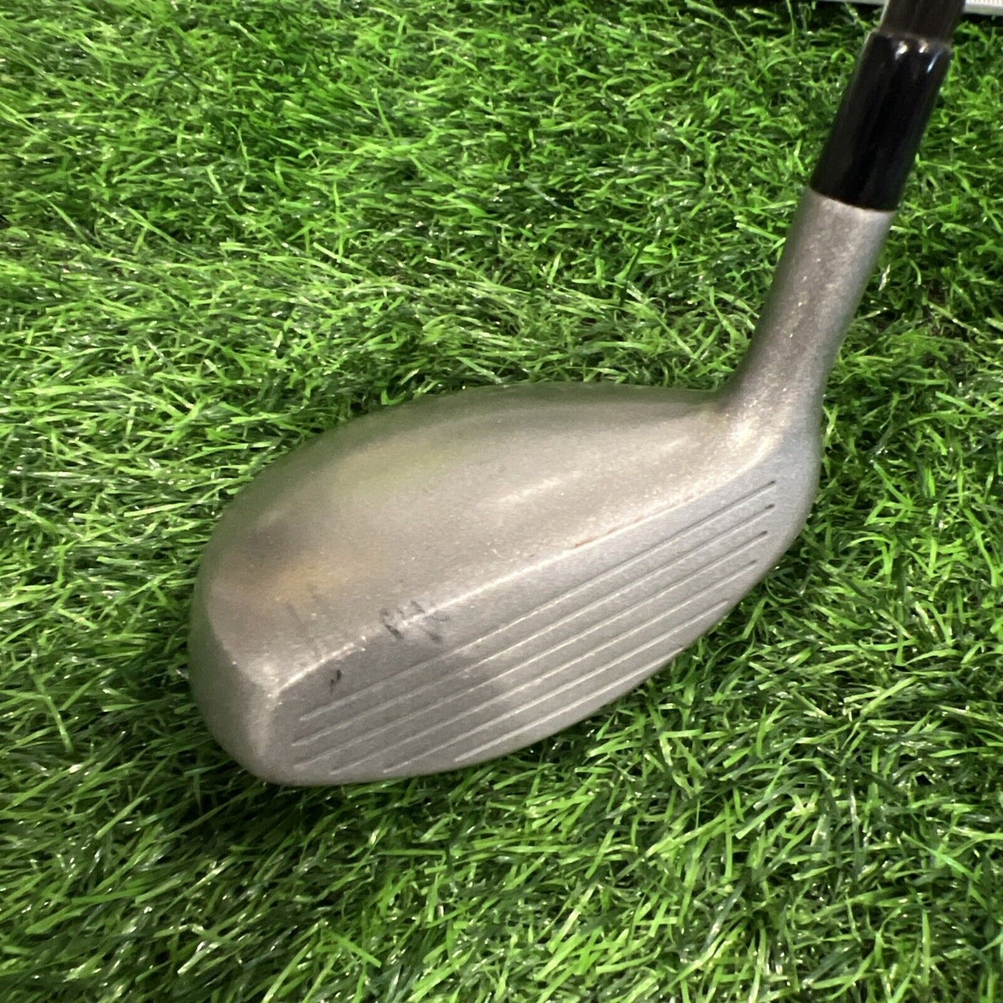 Adams Tight Lies 16 Degree 2H Fairway Wood Stiff Flex Graphite FW200