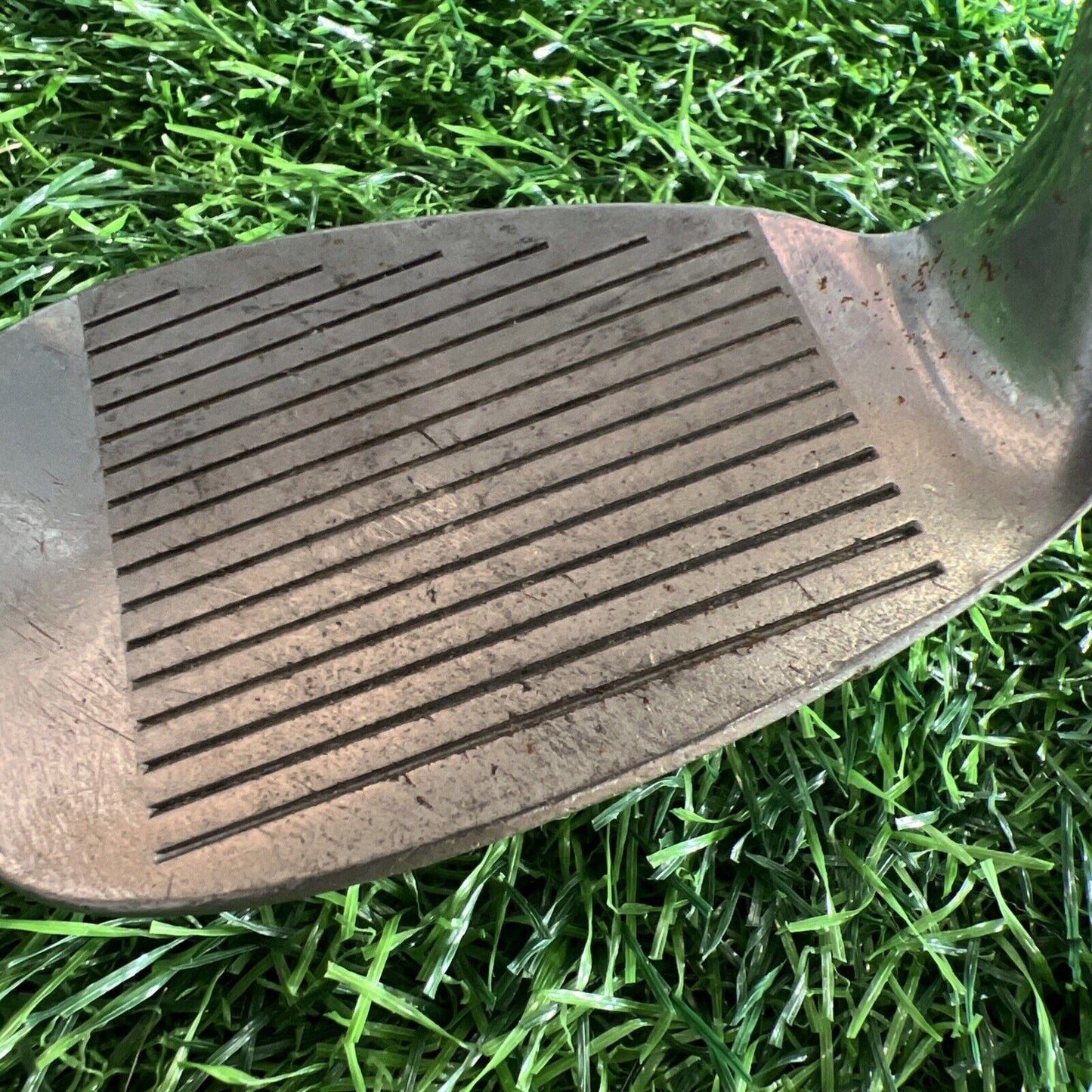 Hogan EDGE Forged SAND WEDGE Right Hand Silver Graphite 4 Stiff Flex W334