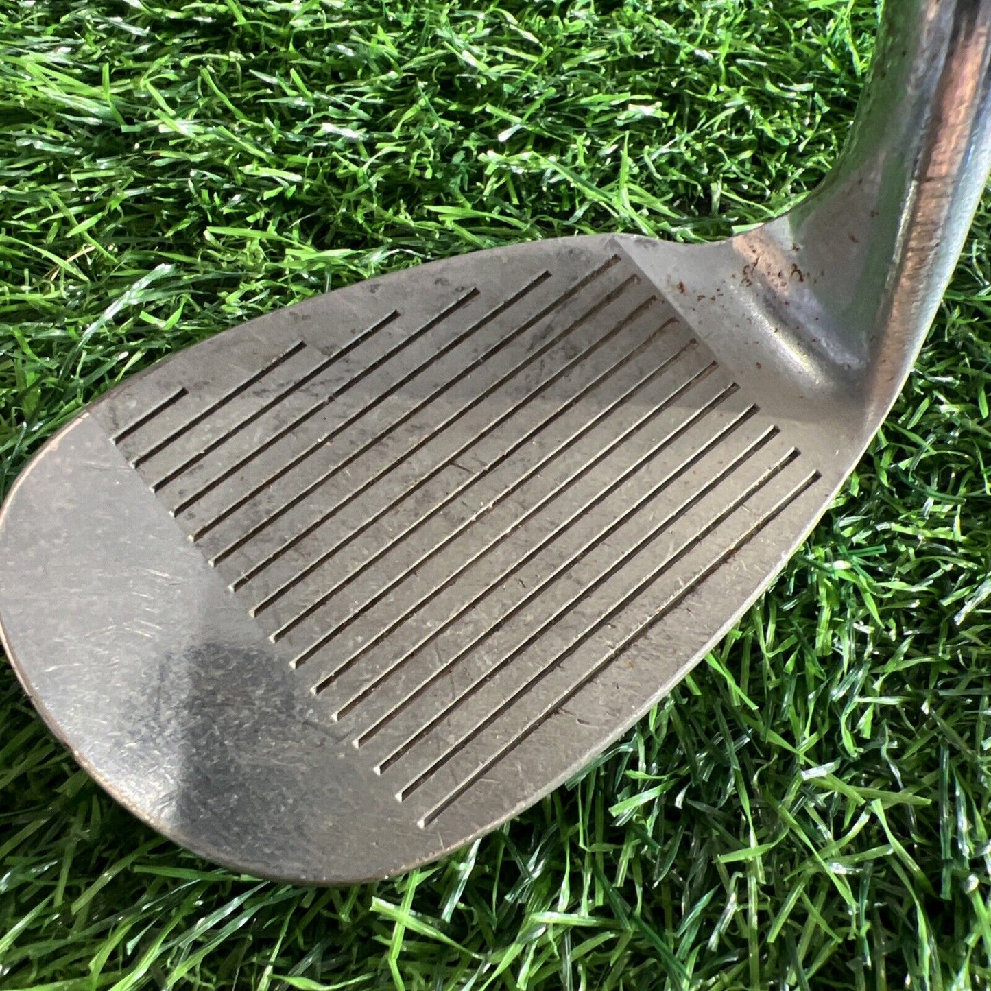 Hogan EDGE Forged SAND WEDGE Right Hand Silver Graphite 4 Stiff Flex W334