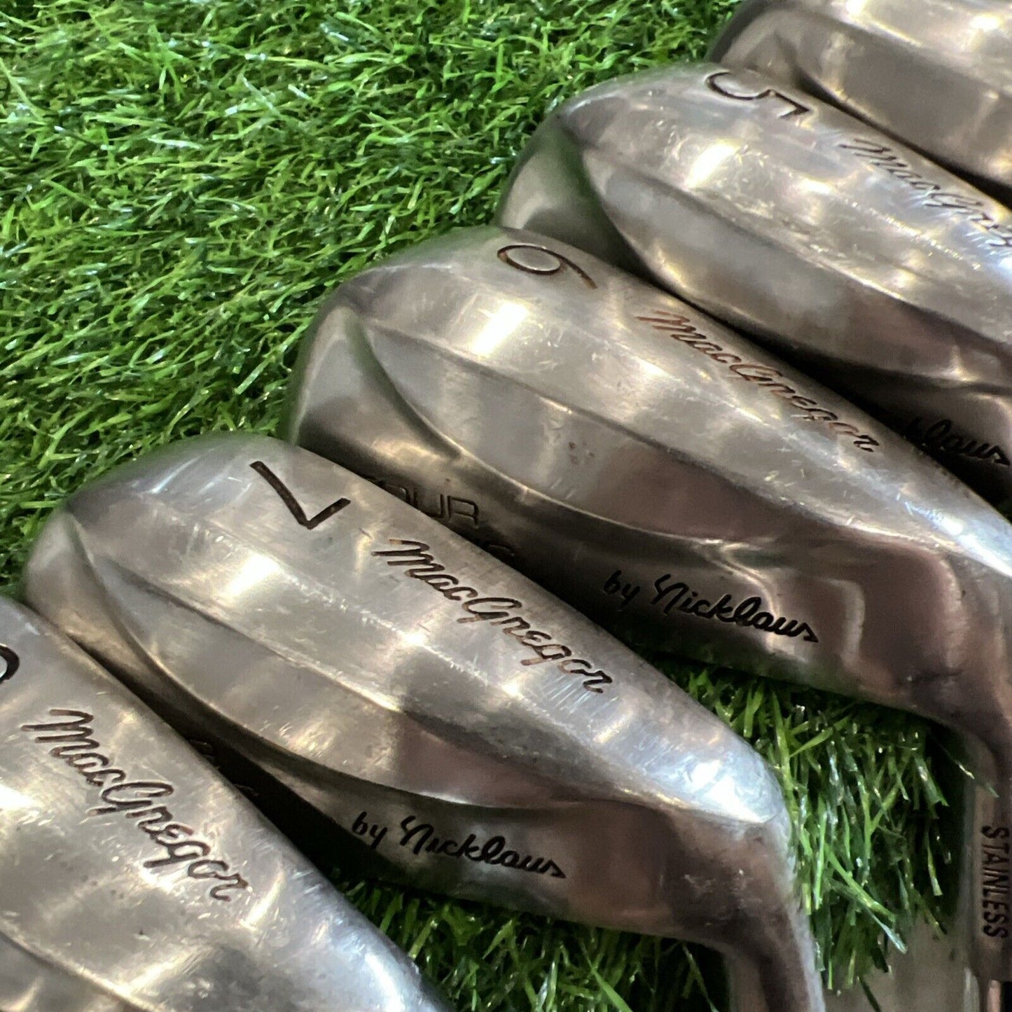 MACGREGOR TOUR CLASSIC BY NICKLAUS IRONS 3-9, PW - MAC MULTISTEP STEEL - S Flex