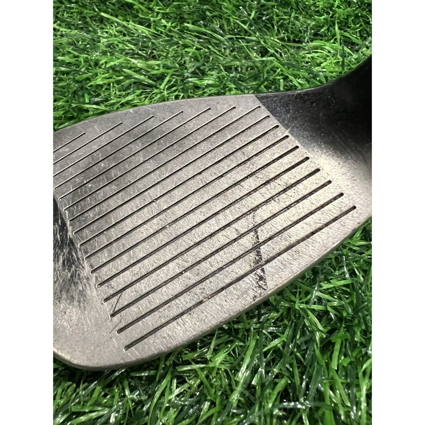 Walter Hagen WH 205 Sand Wedge 56 Loft Good Grip Golf Club W362