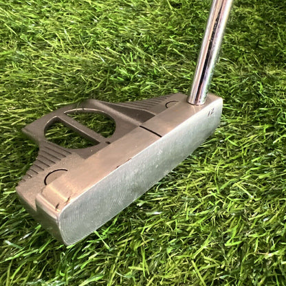In-A-Zone Hefty Mallet Putter / RH / Steel ~36" / Needs Grip / (P261)