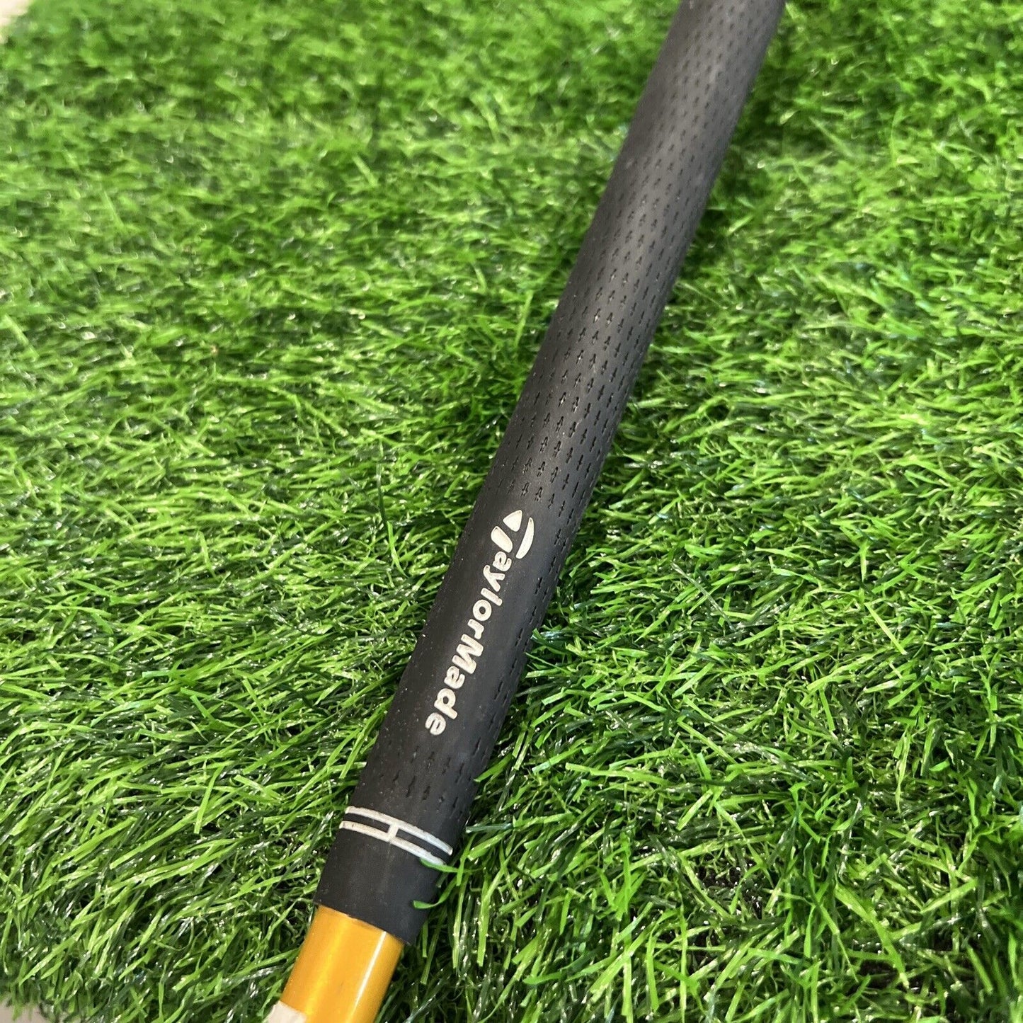 TAYLORMADE RESCUE MID 3 HYBRID 19 DEGREE REG FLEX SHAFT GOLF CLUB RH (H151)