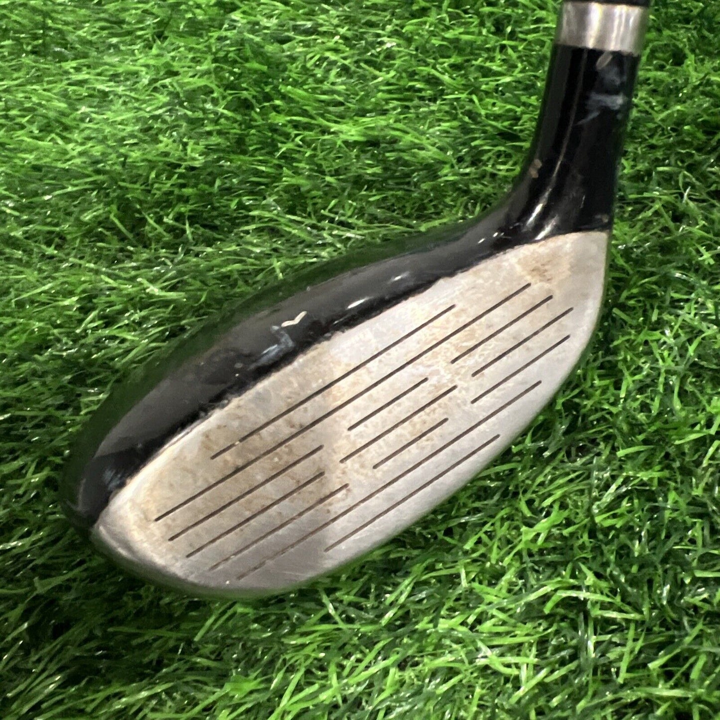 Wilson Staff Fybrid Hybrid 19.5° Stiff Flex Graphite Shaft RH Needs A Grip H186