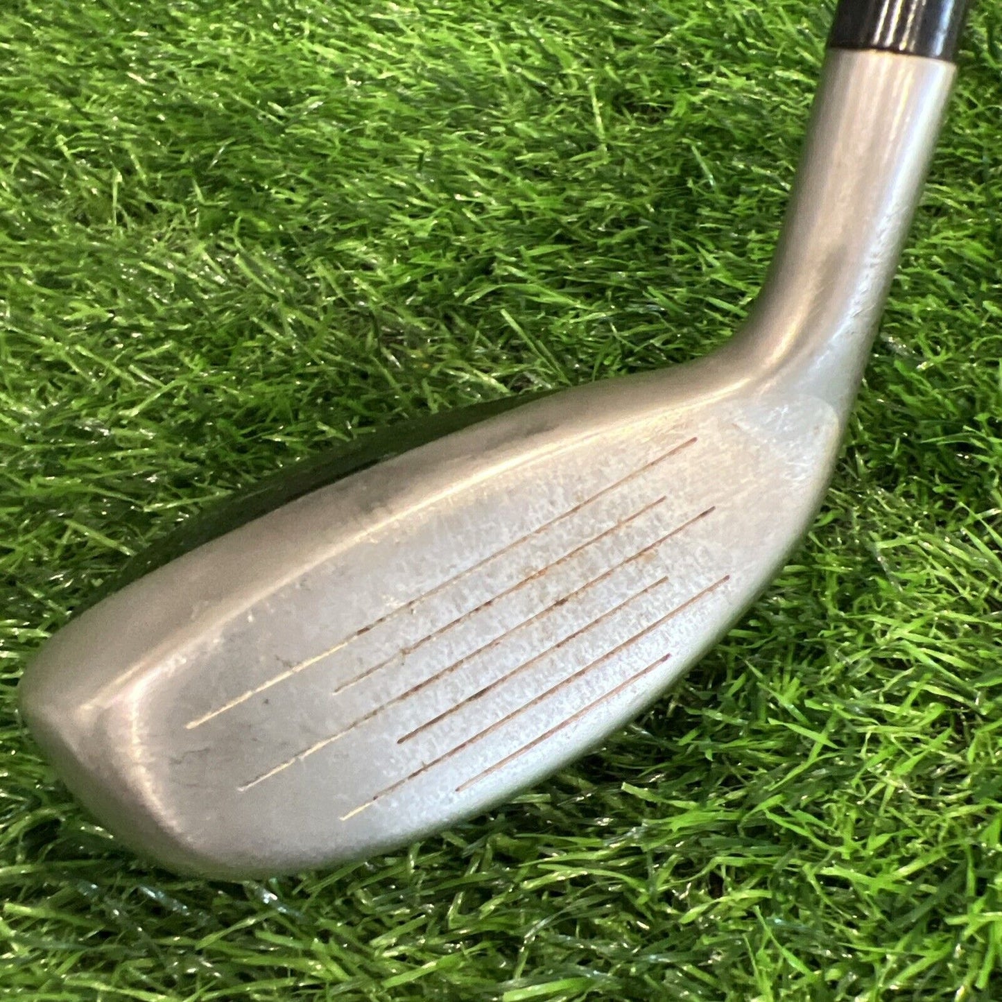 TAYLORMADE RESCUE MID 3 HYBRID 19 DEGREE REG FLEX SHAFT GOLF CLUB RH (H151)