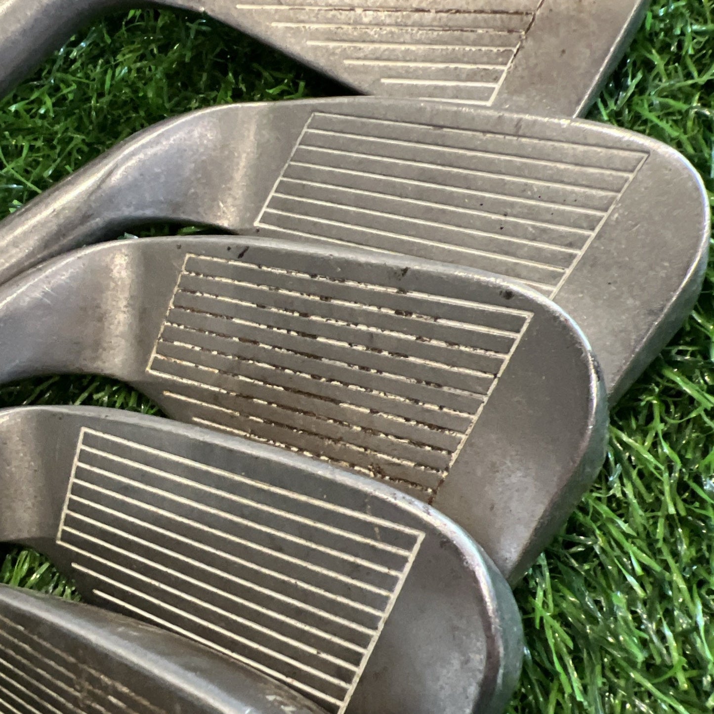 Arnold Palmer THE AXIOM IronSet 3-PW RH Steel Regular Flex Clubs