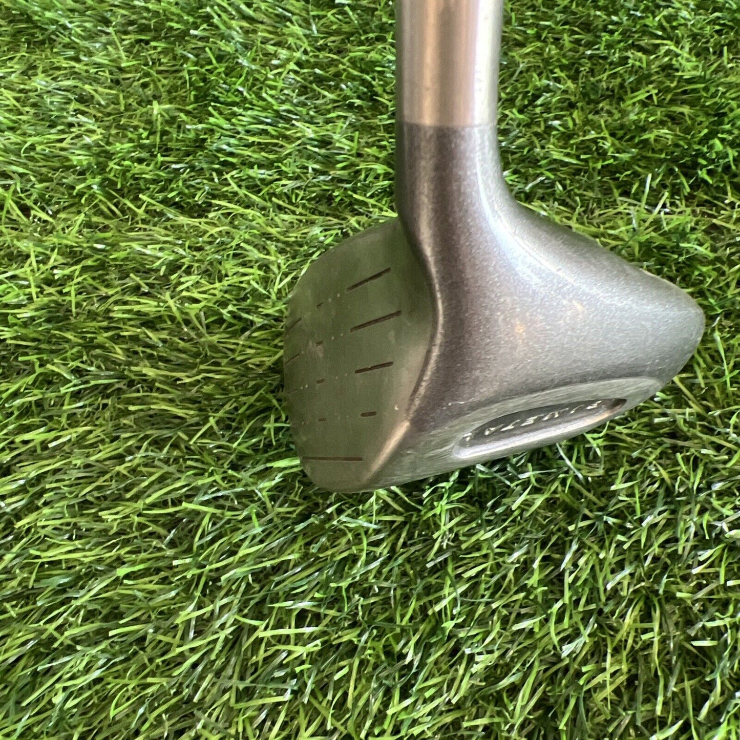 RH Men’s Cobra Cavity Back Titanium Bimetal 10.5 Degree Driver Graphite D152