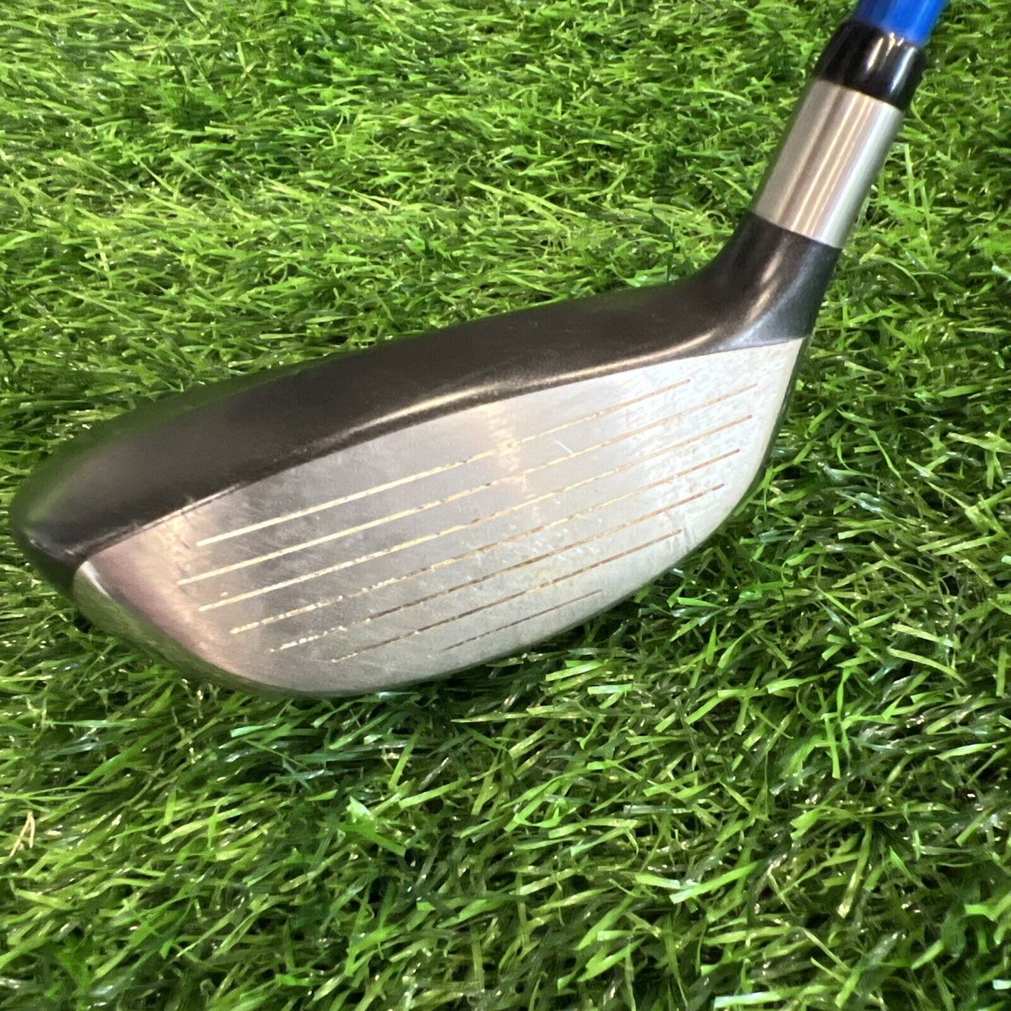 Cleveland HiBore Fairway Wood - 3 Wood - 13 Degree - Pro Launch Stiff (fw129)